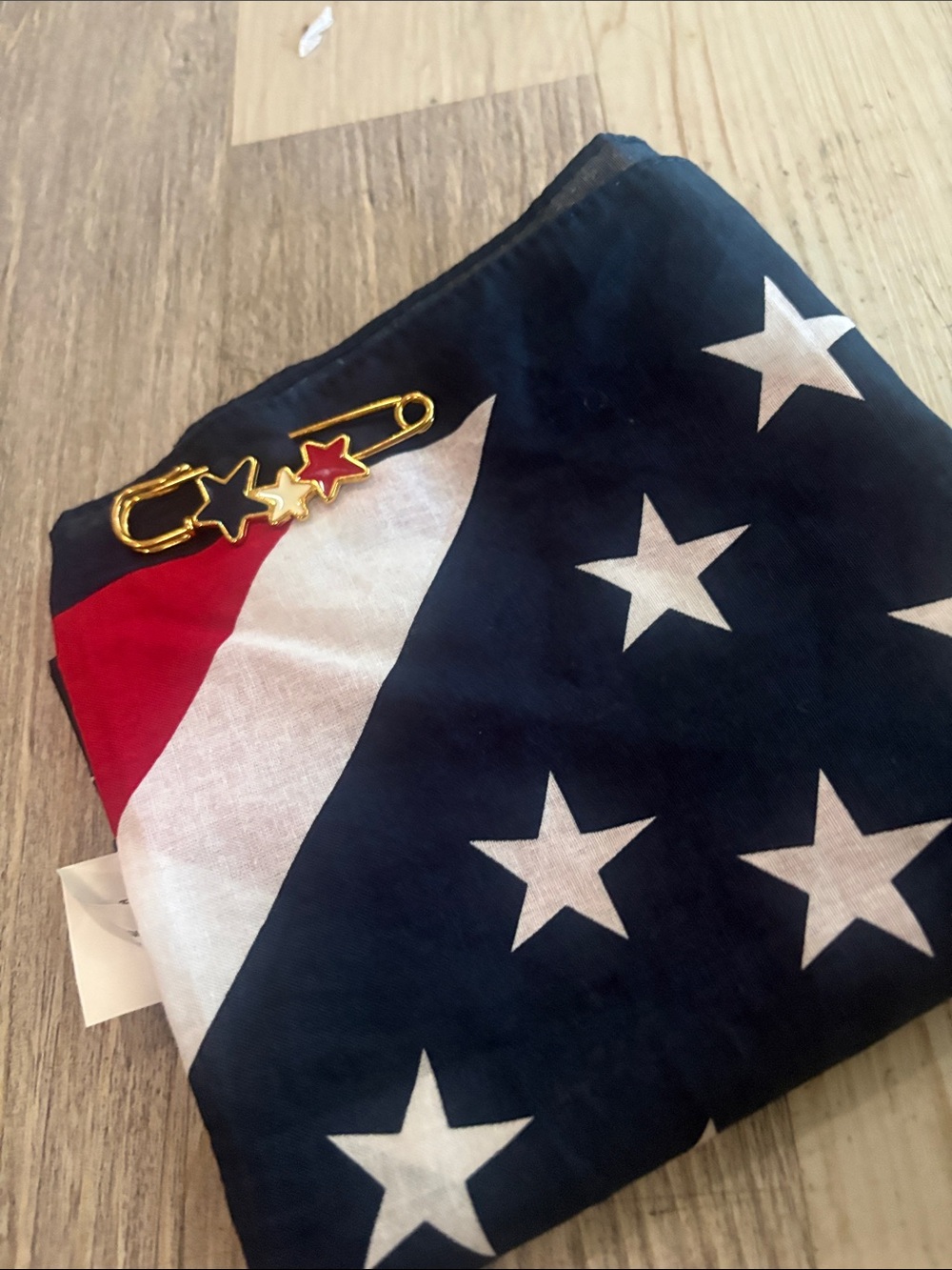 American Flag scarf and brooch vintage new